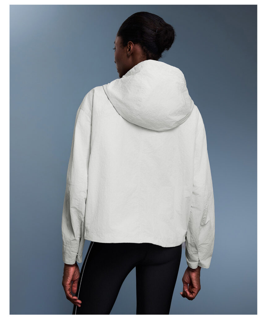 Light Outdoor Waterproof Women's Zip Up Athletic Jacket Personalised Gym Clothing Athleisure Manufacturers