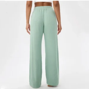 Waffle Flared Yoga Pants Flare Leggings vs Yoga Pants Athletic Clothing Manufacturers USA