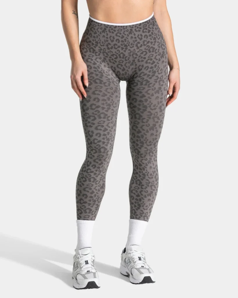 Difference Between Yoga Pants and Leggings Gymshark Sport Clothing Manufacturers