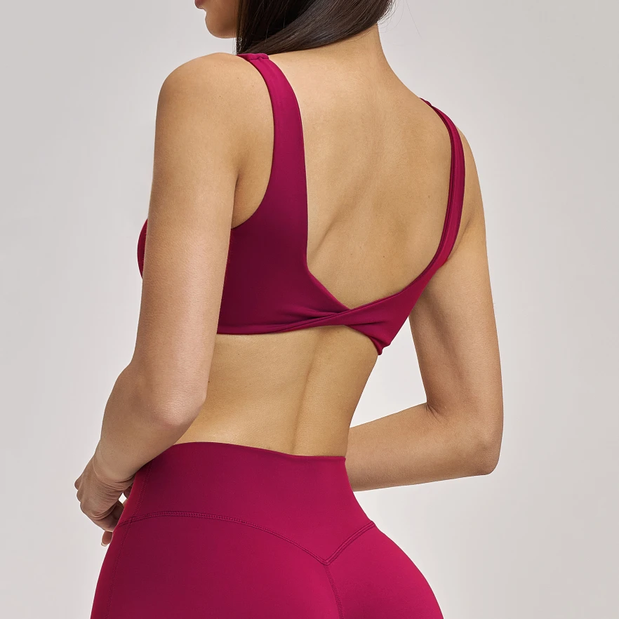 Regular Bra Vs Sports Bra Private Label Activewear Manufacturer AQ Sport Fashion Wear Wholesale