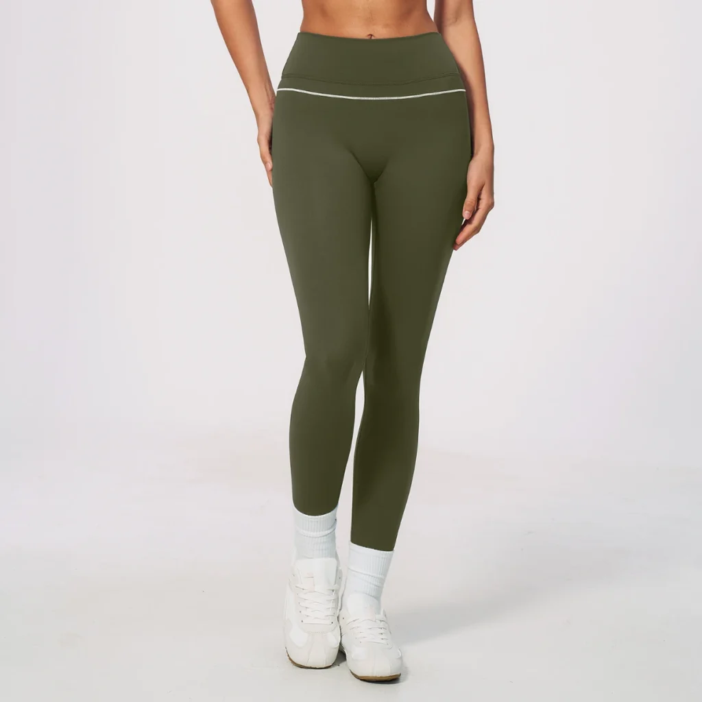 Leggings VS Yoga Pants Wholesale Gym Clothing Manufacturers